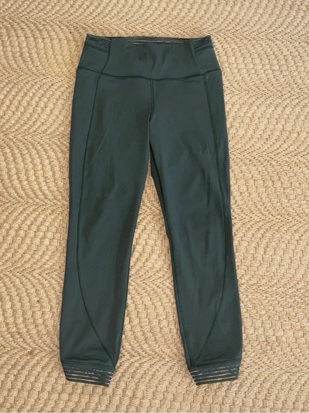 lululemon athletica 8 Dark Hunter Green High-Waist Ankle Leggings 24” inseam